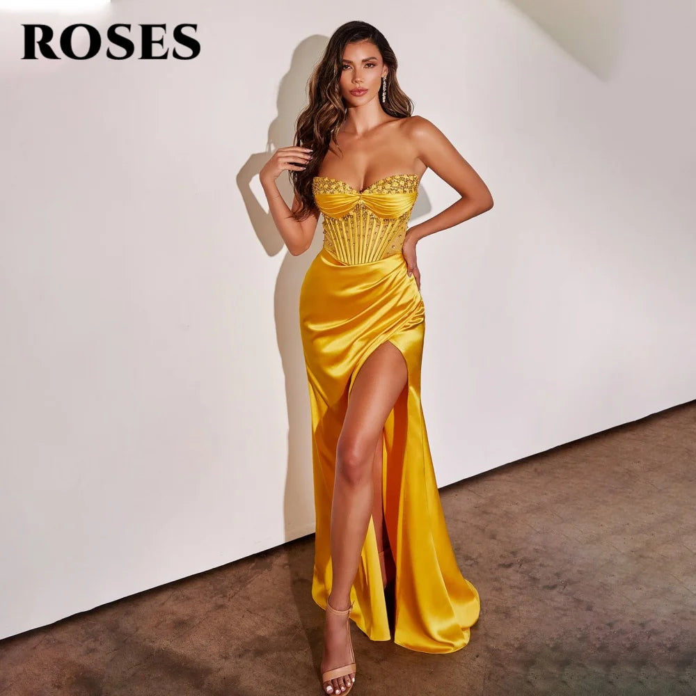 Pink Sexy Prom Dresses Sweetheart Sleeveless Hollow Prom Gown with Fishbone Satin Beadwork Split Formal Gown Customize